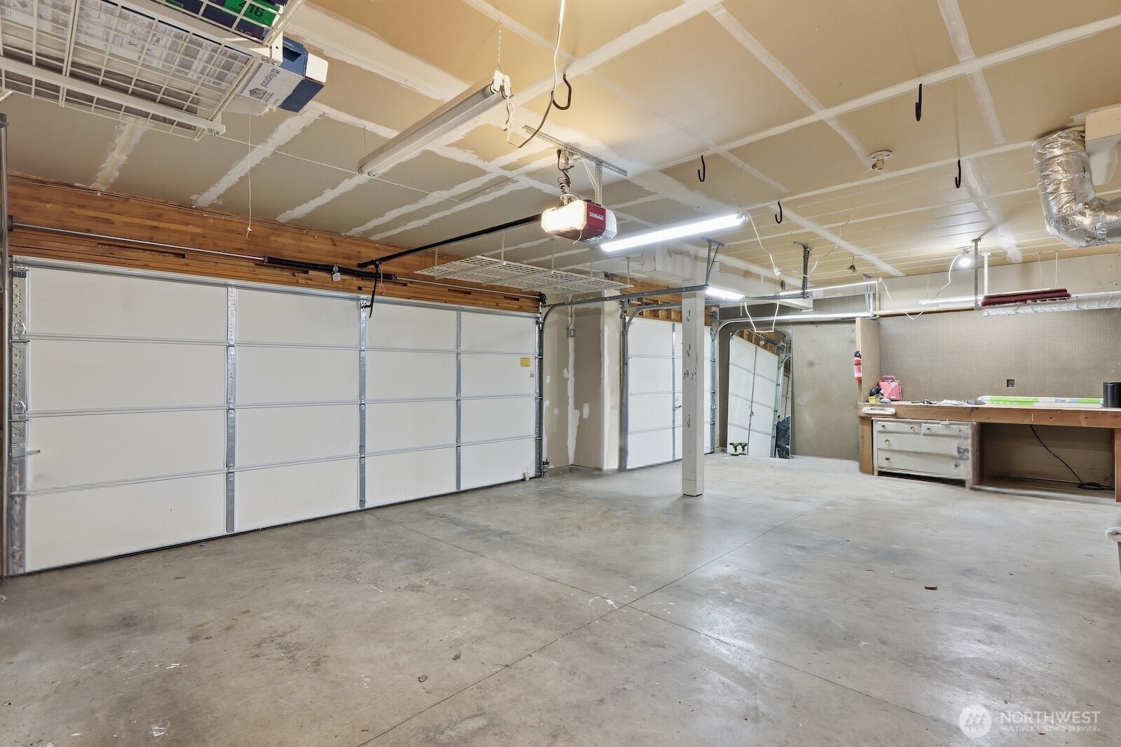 565 SE 9th Street , North Bend, WA 98045