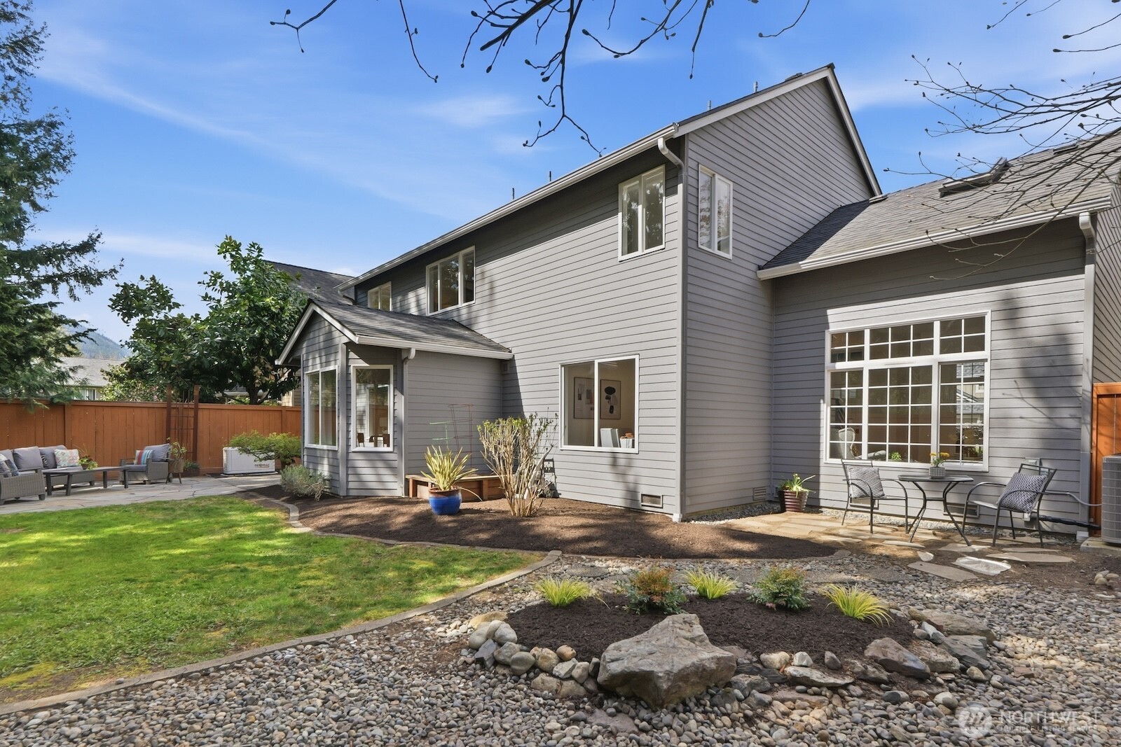 565 SE 9th Street , North Bend, WA 98045