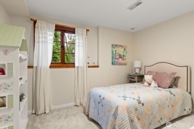 11224 SE 76th Street , Newcastle, WA 98056 - Photo 13