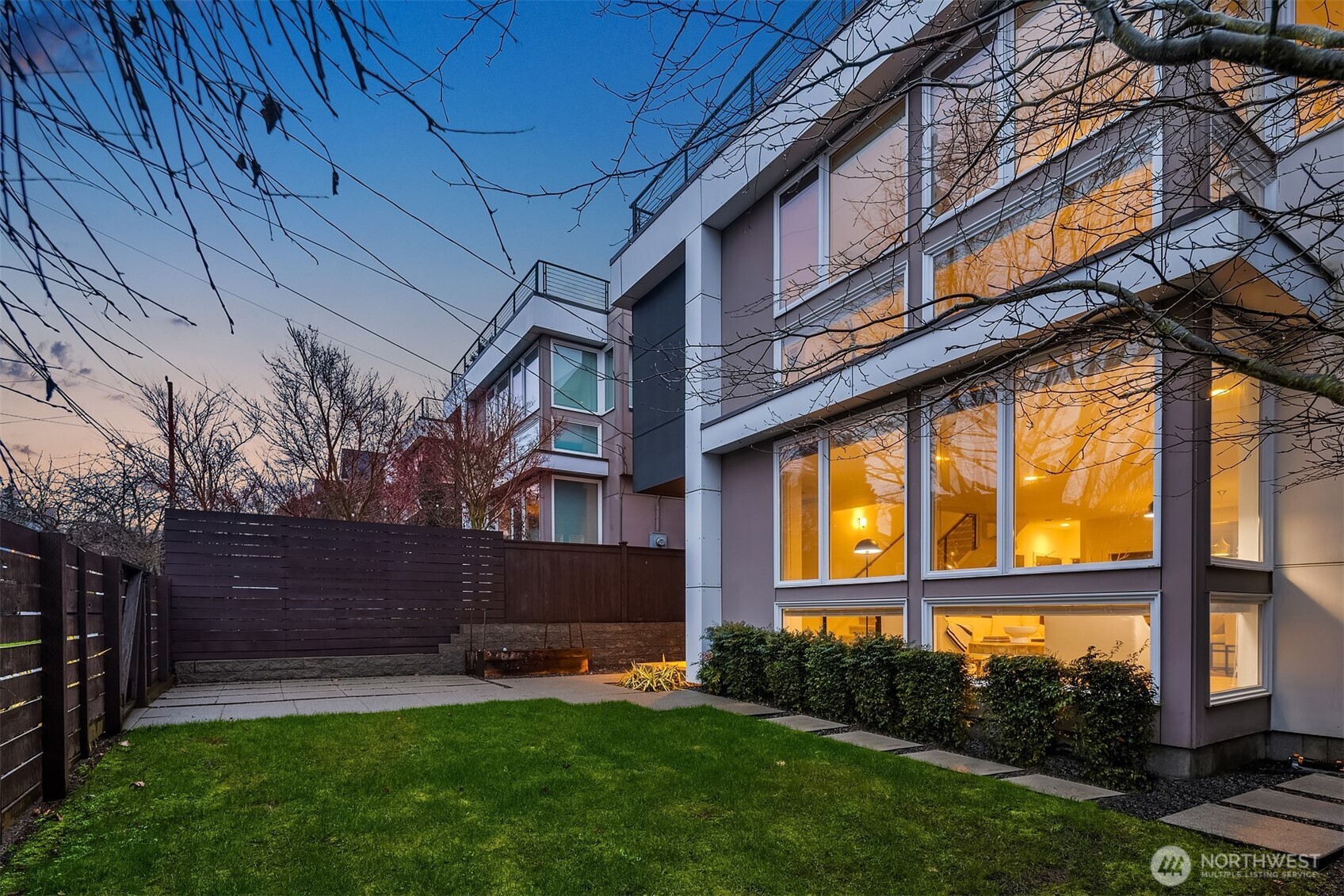 7002 23rd Avenue NW, Seattle, WA 98117