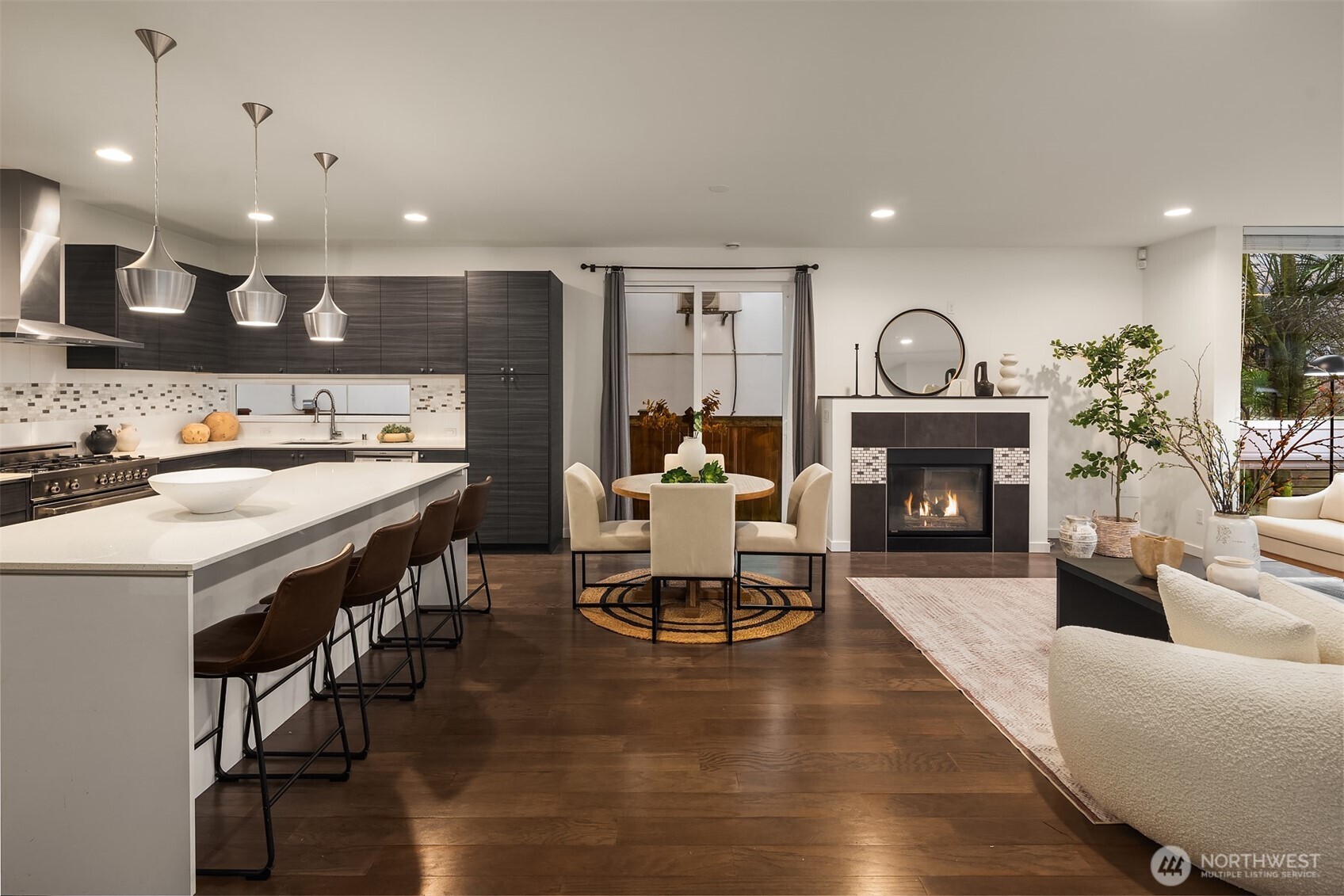 7002 23rd Avenue NW, Seattle, WA 98117