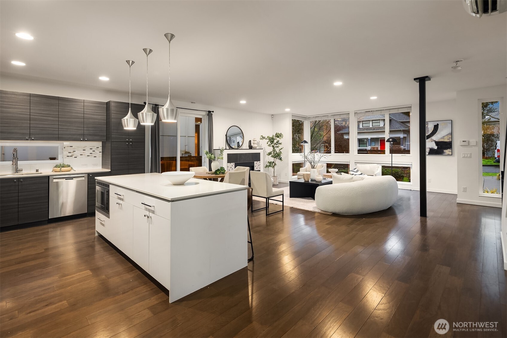 7002 23rd Avenue NW, Seattle, WA 98117