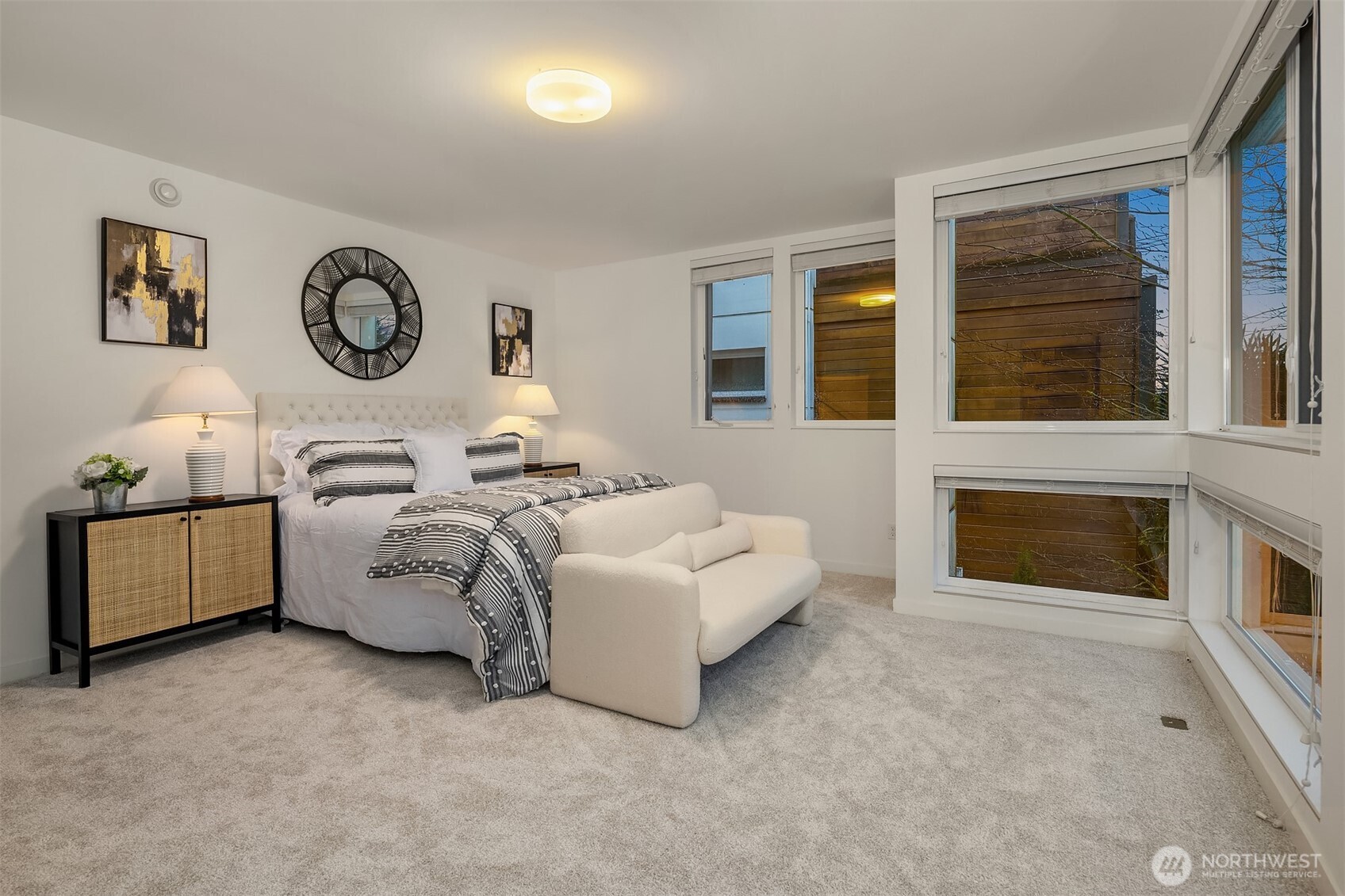 7002 23rd Avenue NW, Seattle, WA 98117