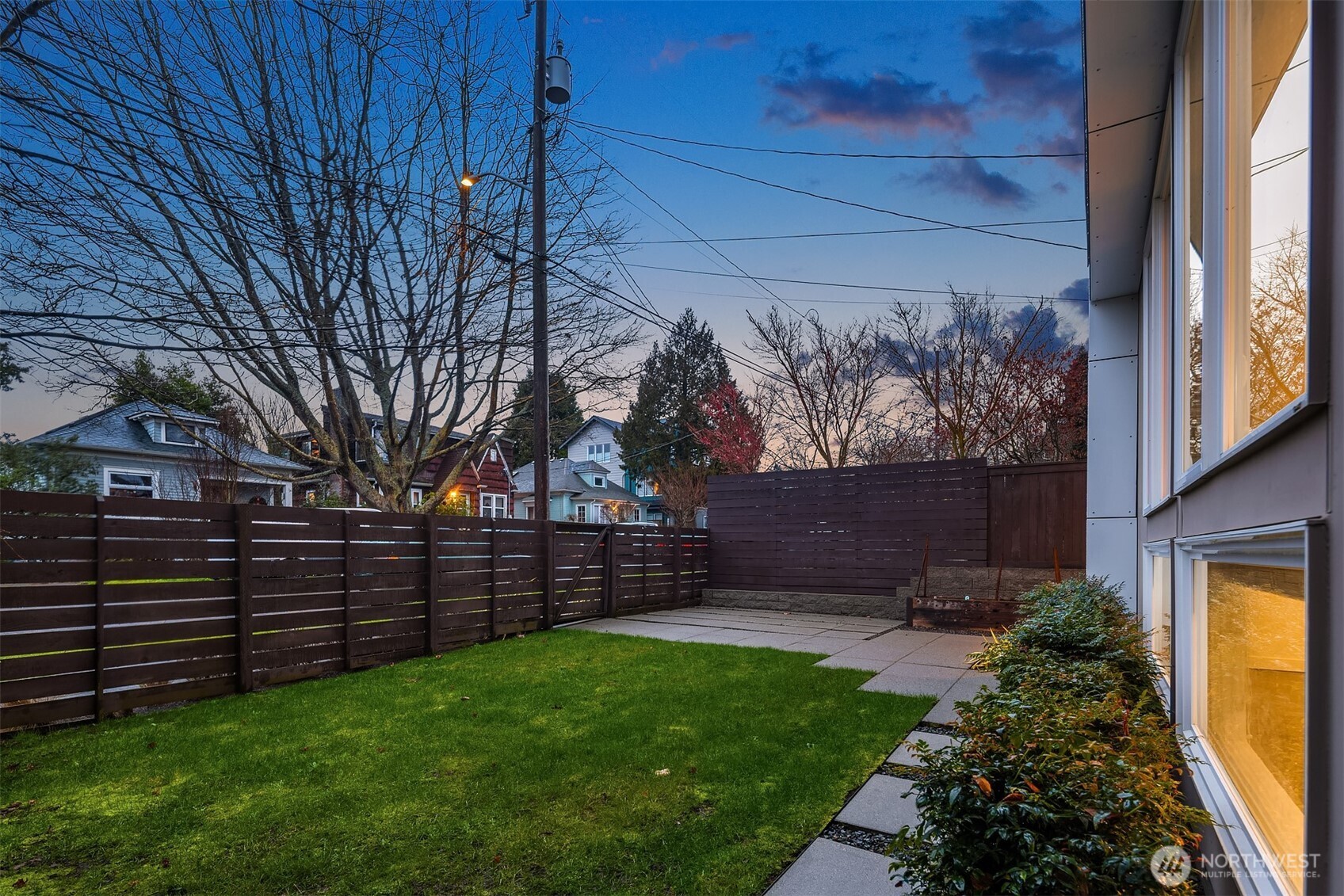 7002 23rd Avenue NW, Seattle, WA 98117