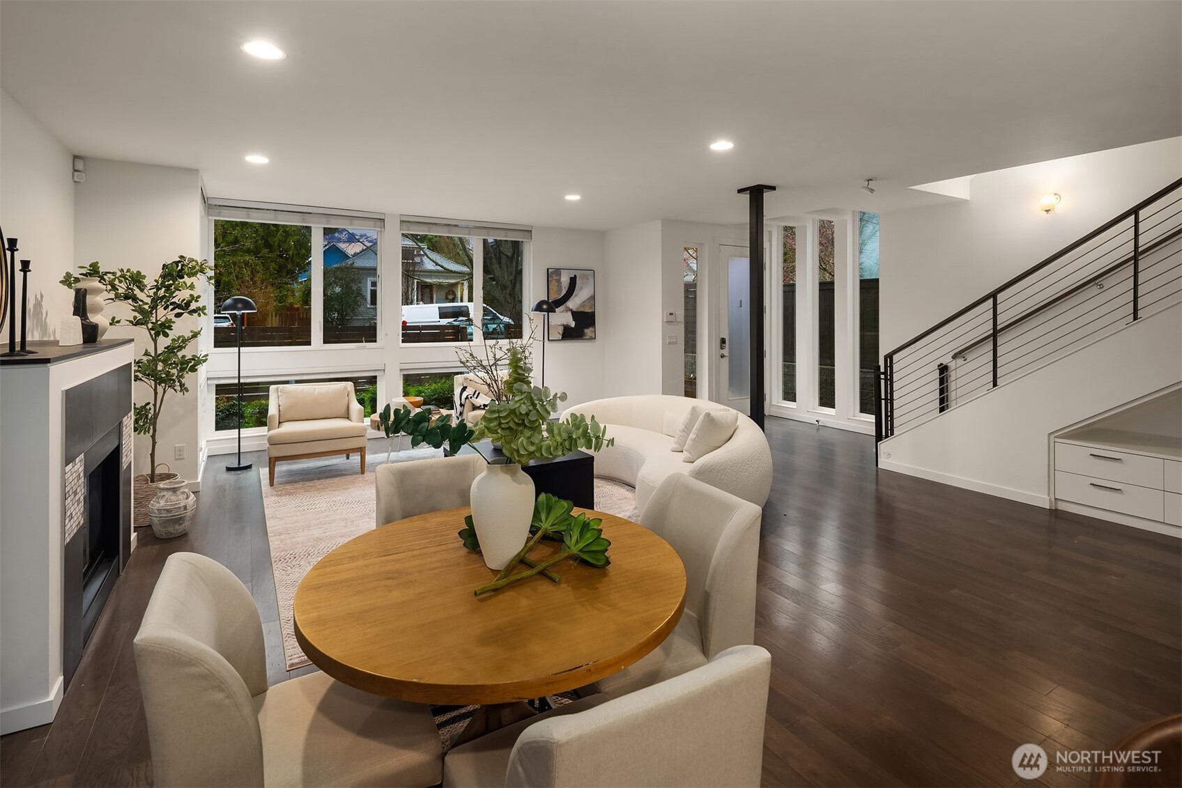 7002 23rd Avenue NW, Seattle, WA 98117