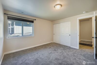 1150 E 41st ST , Tacoma, WA 98404 - Photo 11