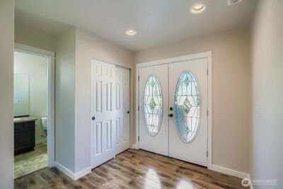 1150 E 41st ST , Tacoma, WA 98404 - Photo 2