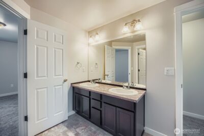 1150 E 41st ST , Tacoma, WA 98404 - Photo 10