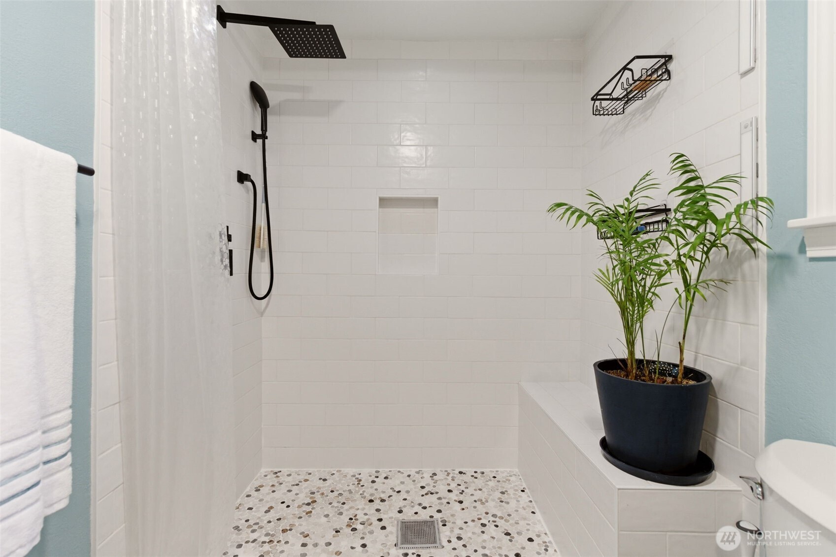 9730 46th Avenue NE, Seattle, WA 98115