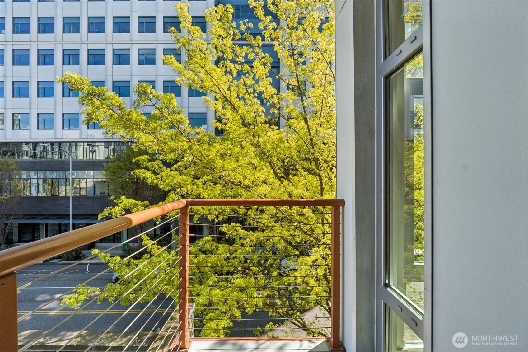 401 9th Avenue N #201, Seattle, WA 98109-4723