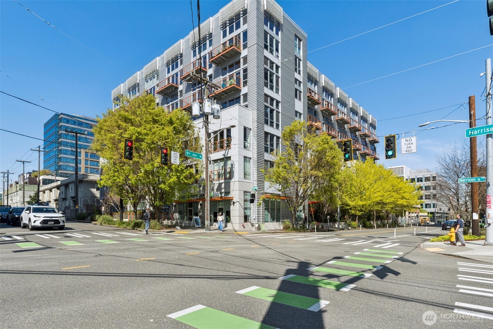 401 9th Avenue N #201, Seattle, WA 98109-4723