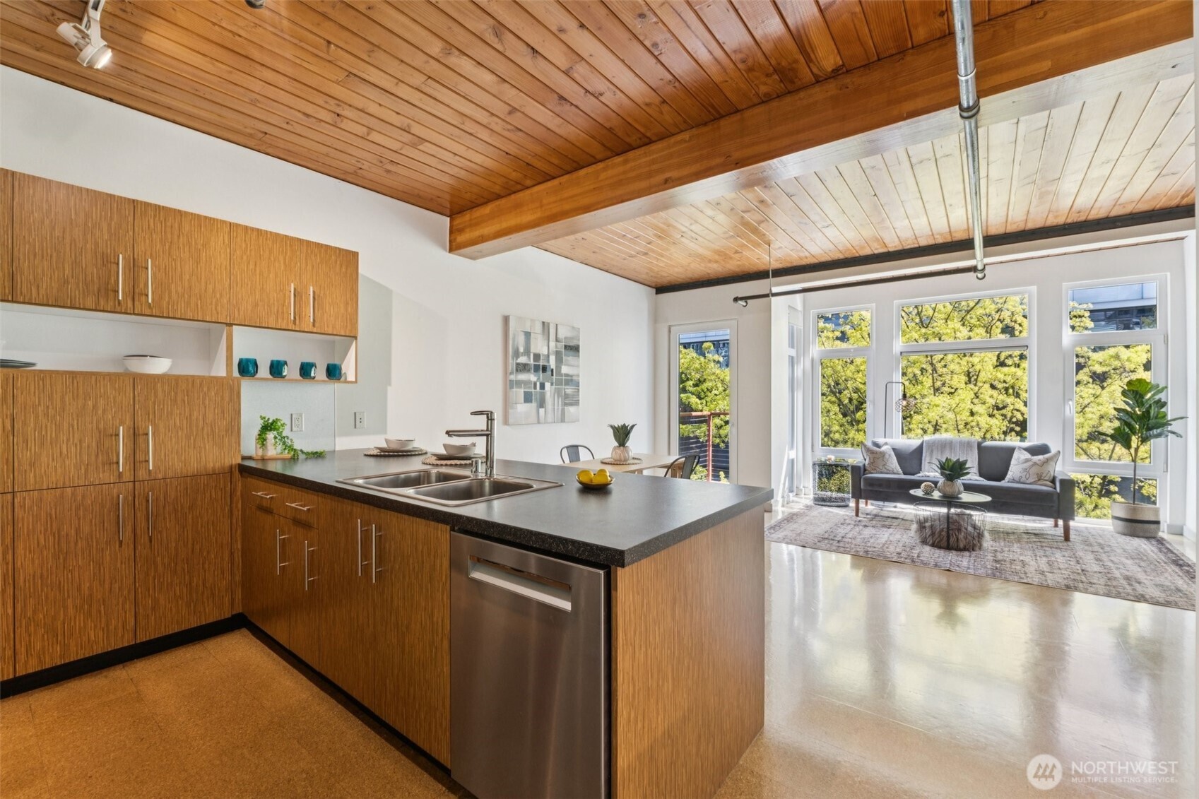 401 9th Avenue N #201, Seattle, WA 98109-4723