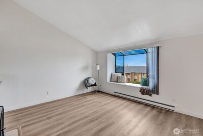 1321 S Puget Drive #E-33, Renton, WA 98055 - Photo 3