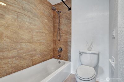 1321 S Puget Drive #E-33, Renton, WA 98055 - Photo 10