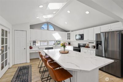 822 S Winnifred Street , Tacoma, WA 98465 - Photo 10