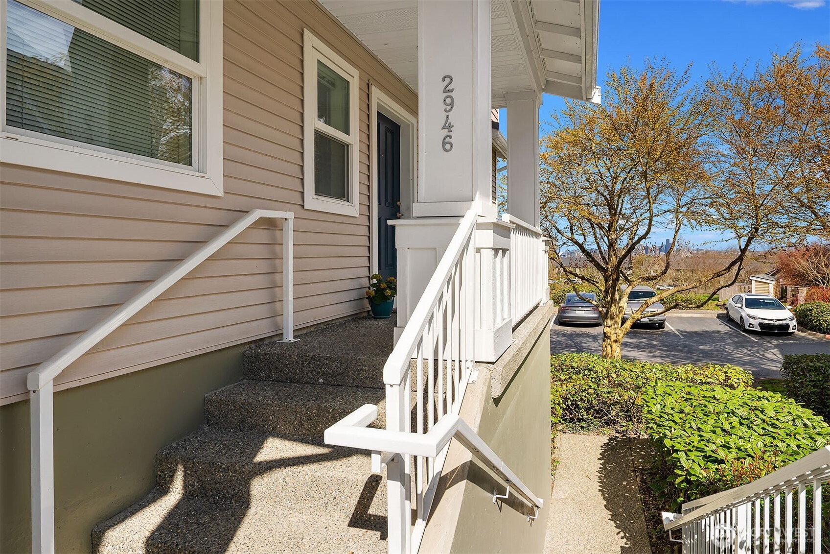 2946 SW Raymond Street #805, Seattle, WA 98126