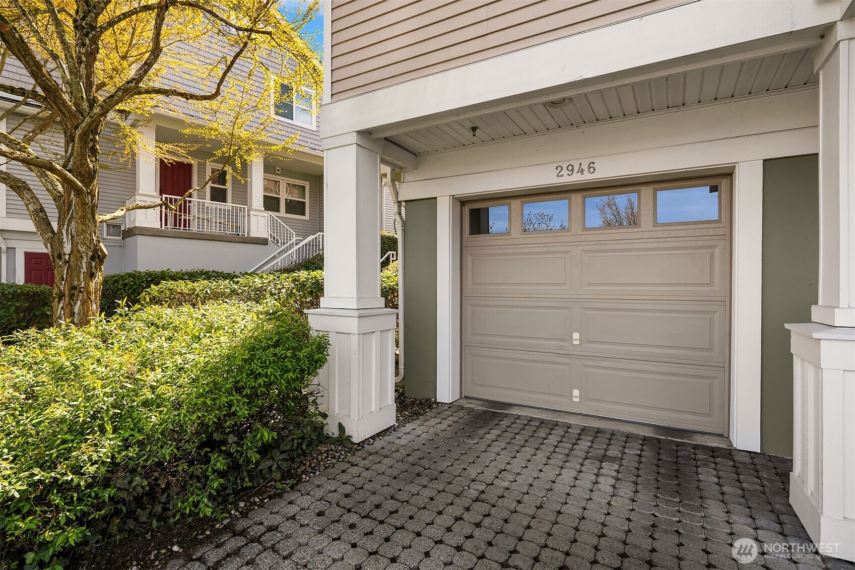 2946 SW Raymond Street #805, Seattle, WA 98126
