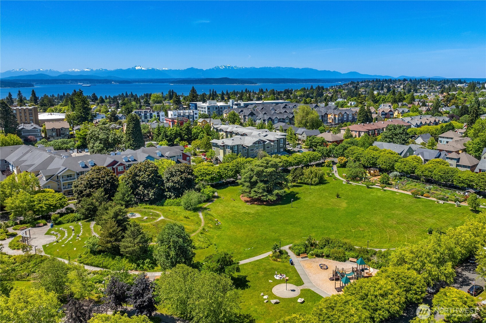 2946 SW Raymond Street #805, Seattle, WA 98126