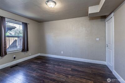 913 E McKinley Road , Tacoma, WA 98404 - Photo 16