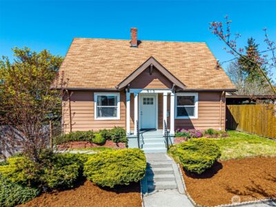 913 E McKinley Road , Tacoma, WA 98404 - Photo 2