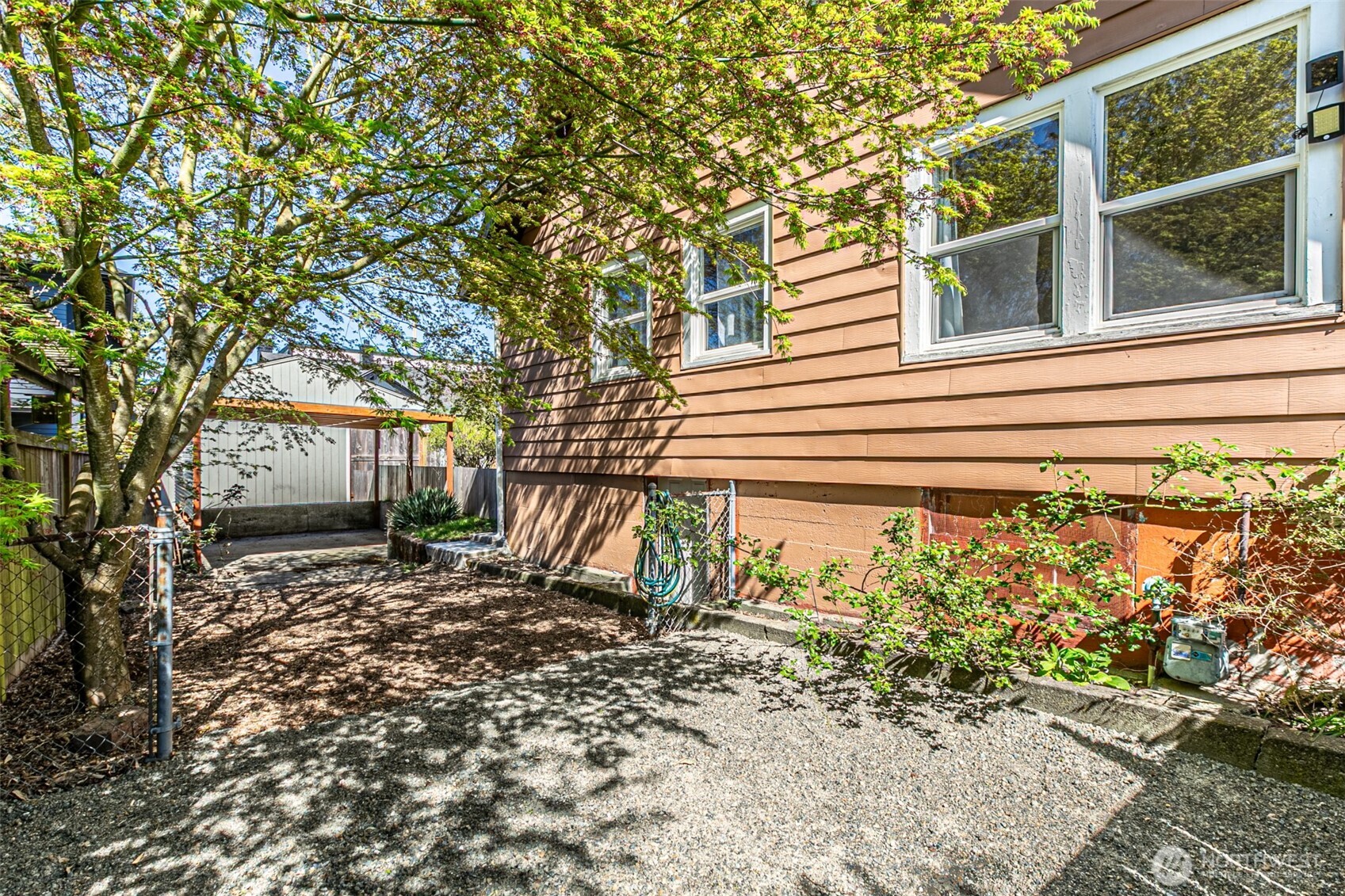 913 E McKinley Road , Tacoma, WA 98404