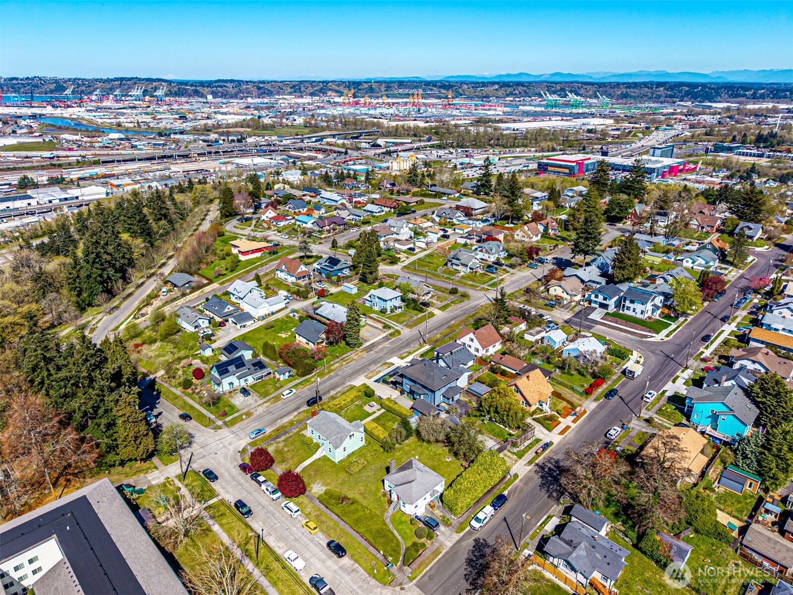 913 E McKinley Road , Tacoma, WA 98404