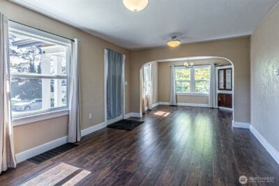 913 E McKinley Road , Tacoma, WA 98404 - Photo 8