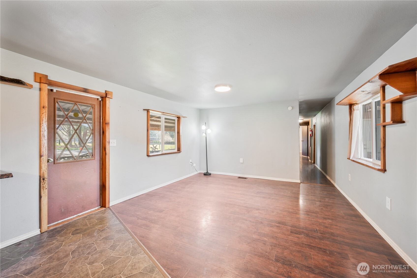 302 Studebaker Road , Castle Rock, WA 98611
