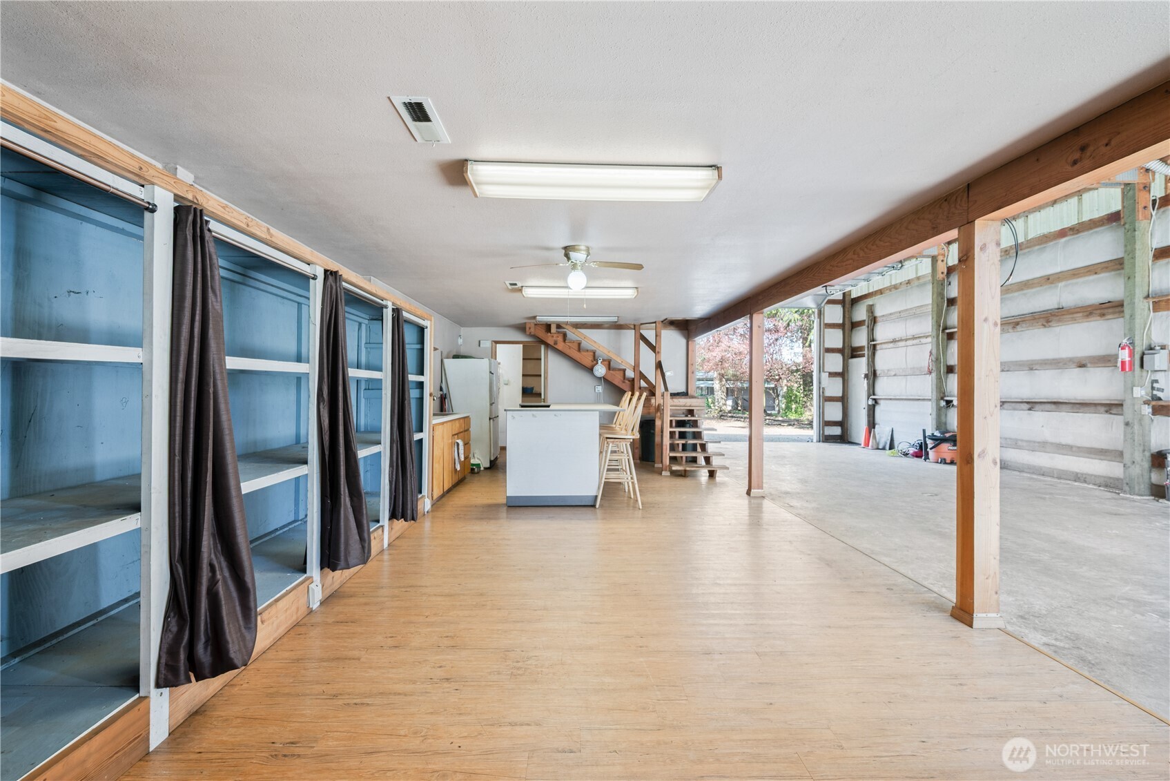 302 Studebaker Road , Castle Rock, WA 98611