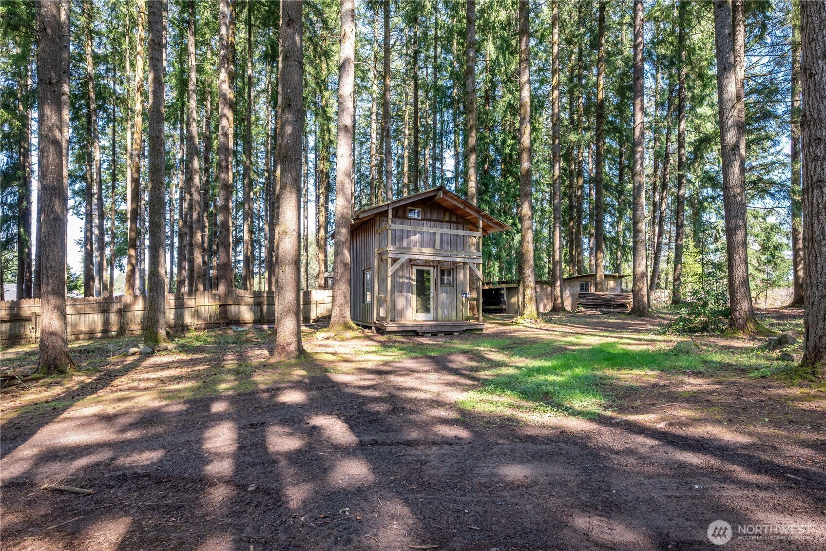 302 Studebaker Road , Castle Rock, WA 98611