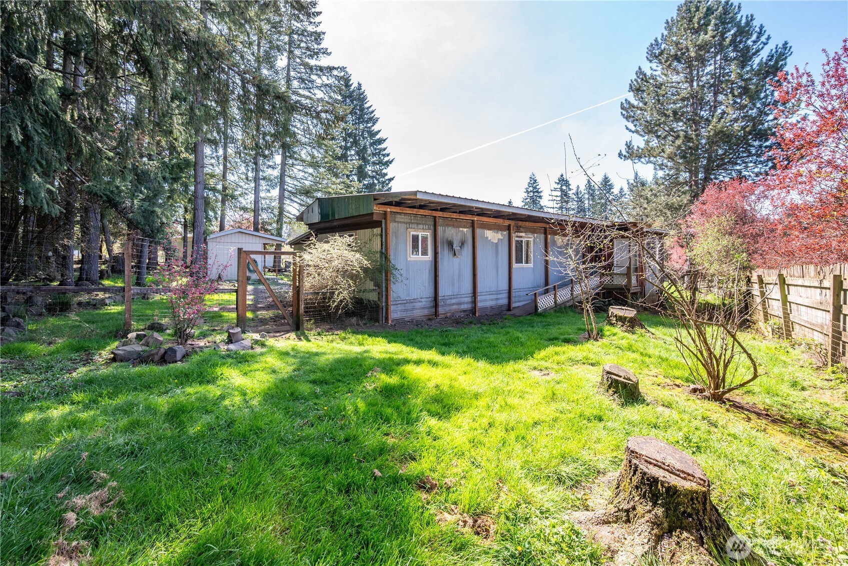302 Studebaker Road , Castle Rock, WA 98611