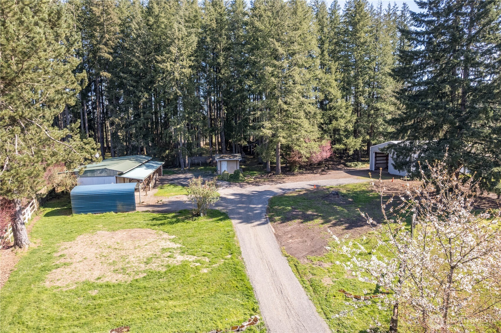 302 Studebaker Road , Castle Rock, WA 98611