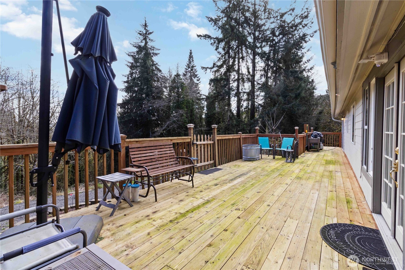 421 McAdams Road E, Longview, WA 98632
