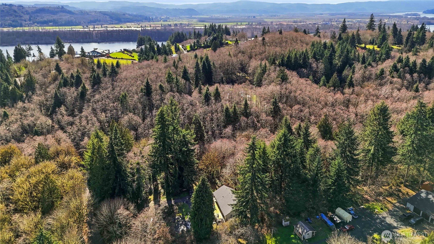 421 McAdams Road E, Longview, WA 98632