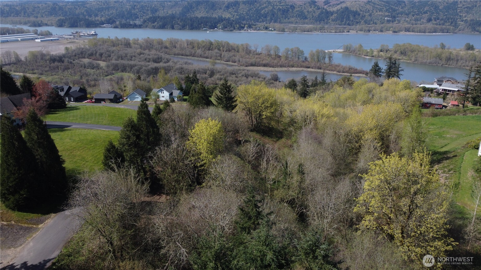 420 Topeka Road , Kelso, WA 98626