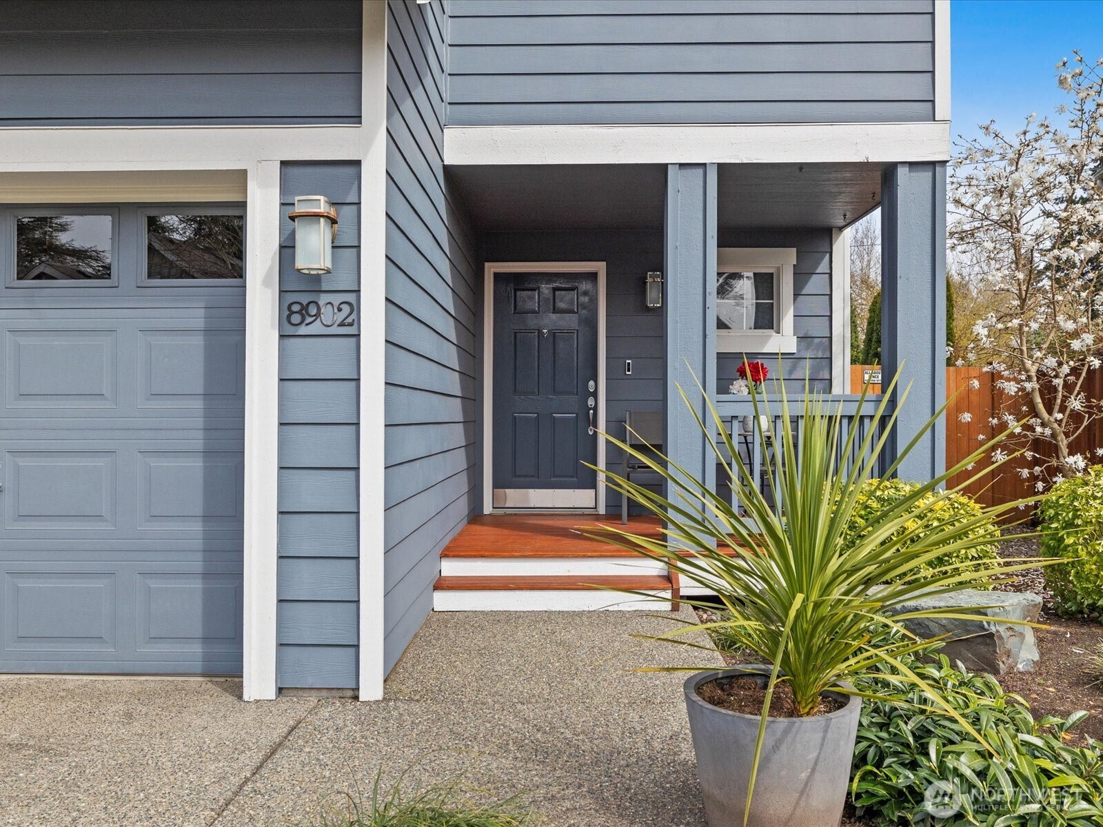 8902 NE 178th St , Bothell, WA 98011