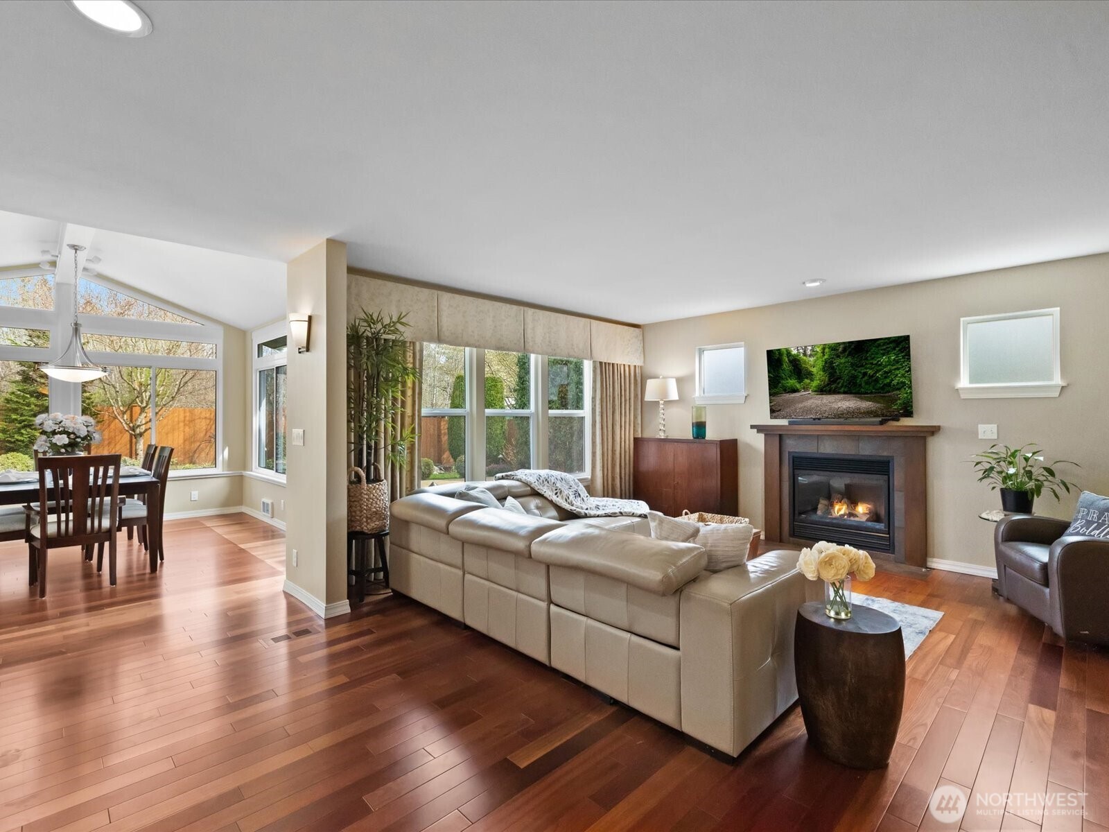 8902 NE 178th St , Bothell, WA 98011