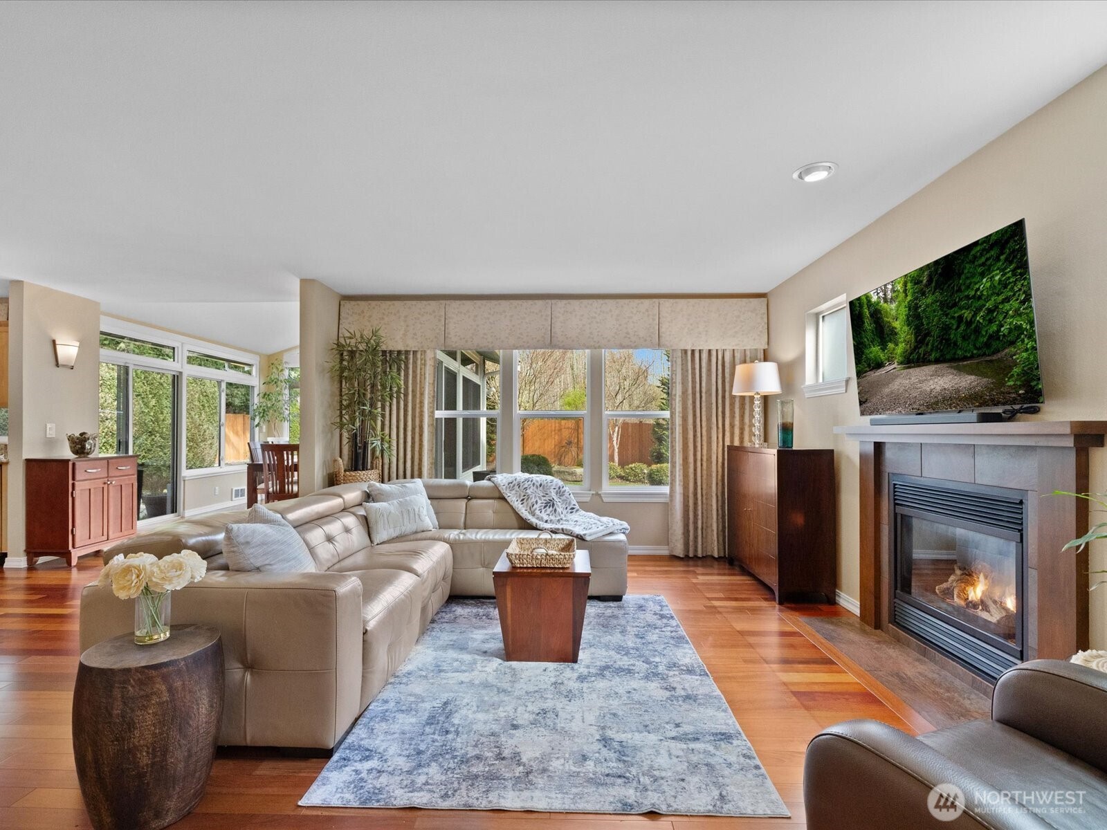 8902 NE 178th St , Bothell, WA 98011