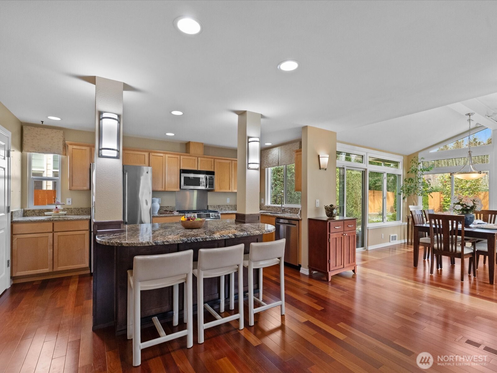 8902 NE 178th St , Bothell, WA 98011