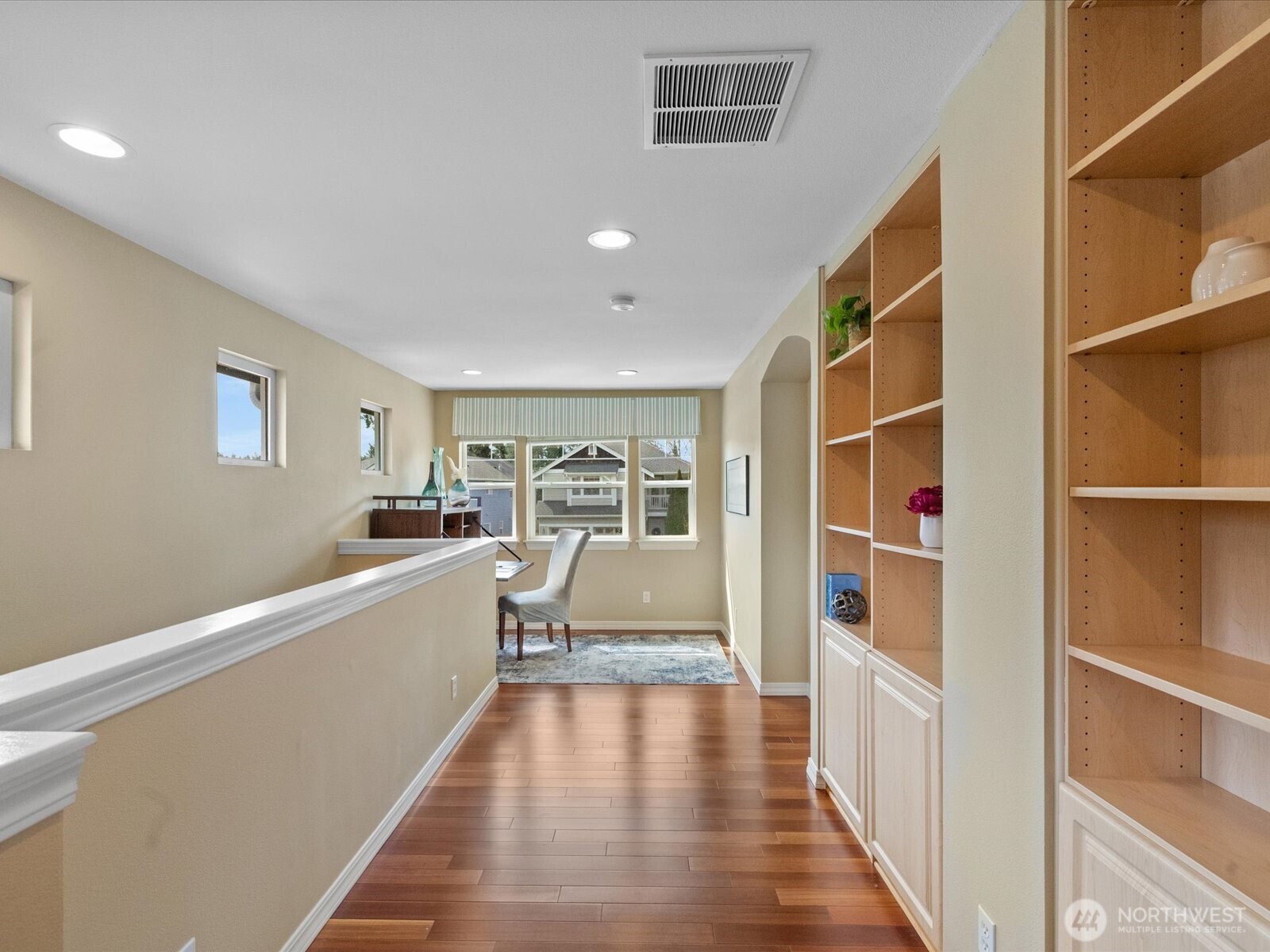 8902 NE 178th St , Bothell, WA 98011