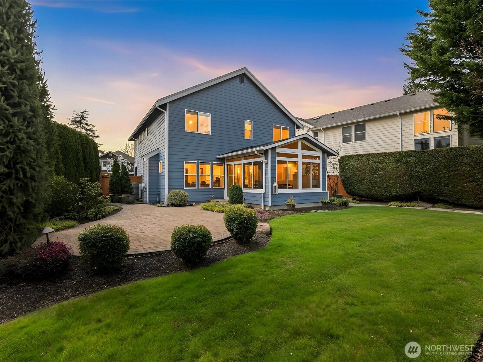 8902 NE 178th St , Bothell, WA 98011