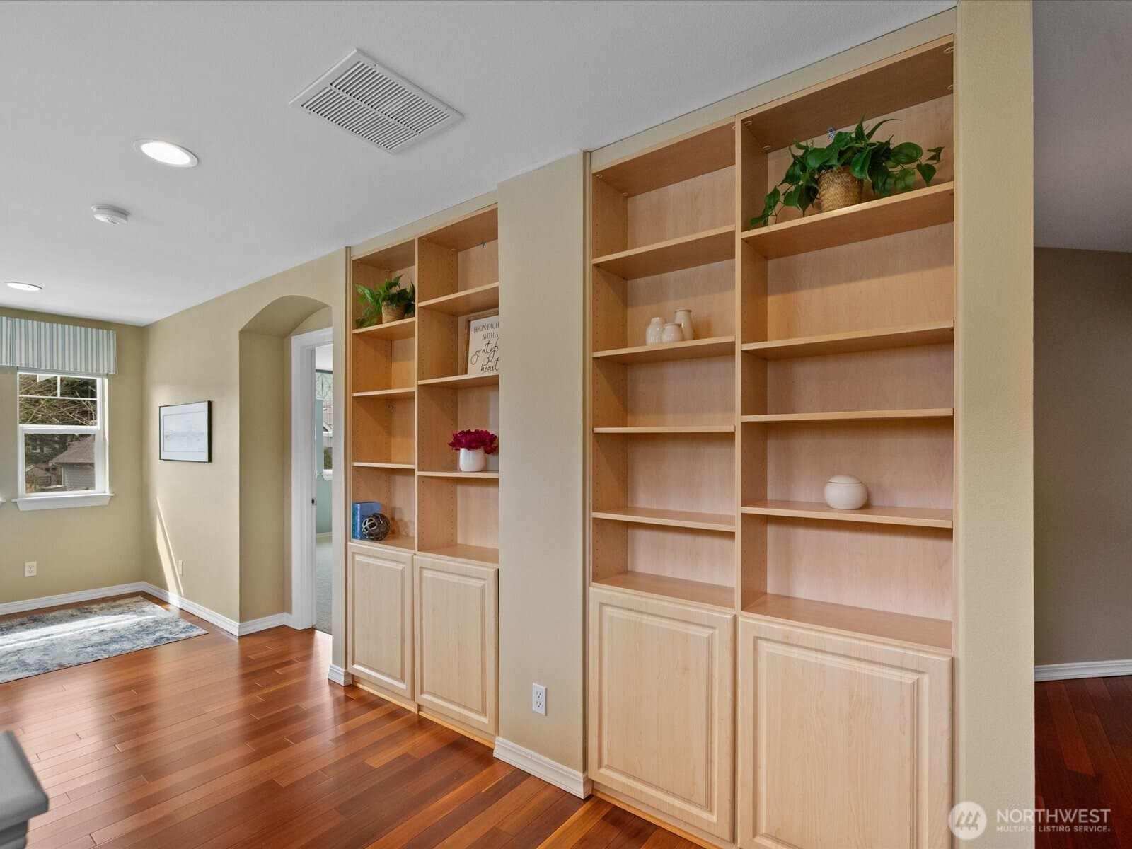 8902 NE 178th St , Bothell, WA 98011