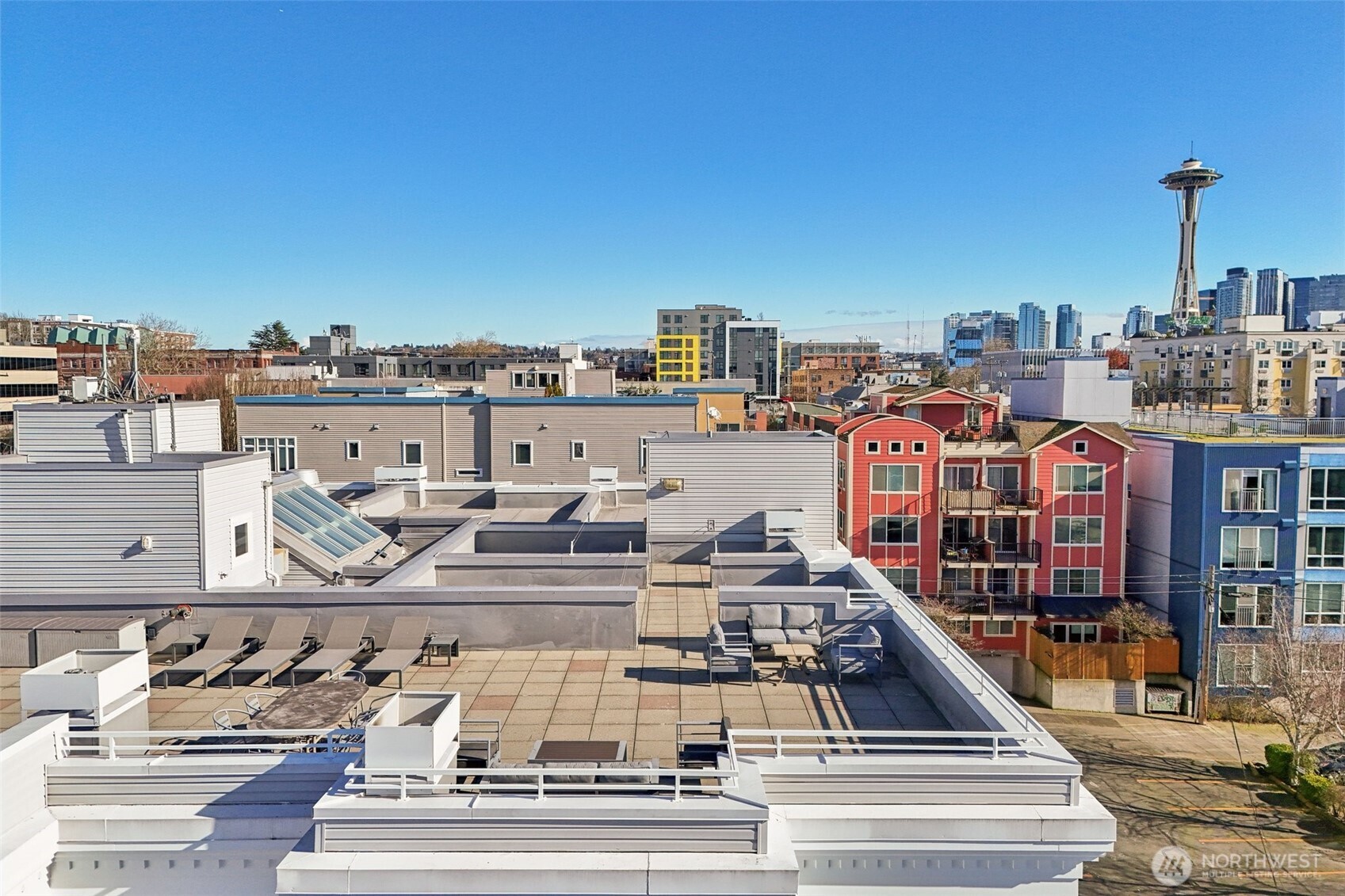 520 2nd Avenue W #409, Seattle, WA 98119