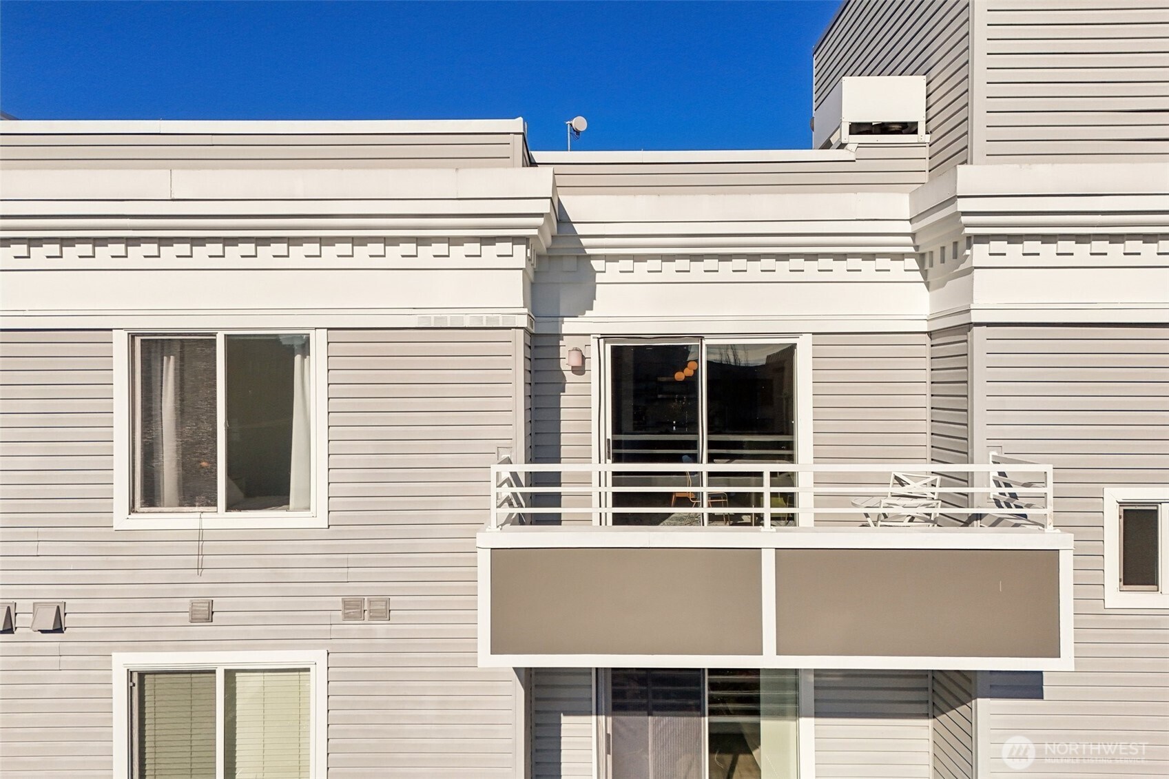 520 2nd Avenue W #409, Seattle, WA 98119