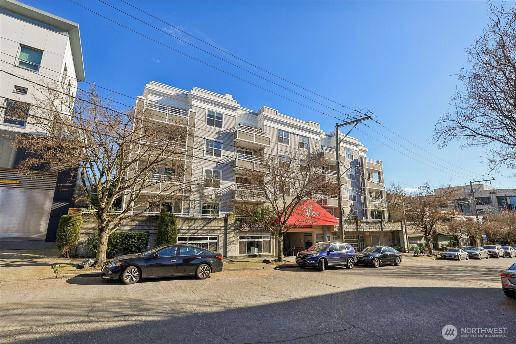 520 2nd Avenue W #409, Seattle, WA 98119