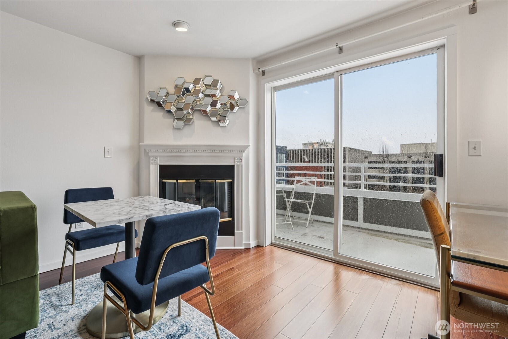 520 2nd Avenue W #409, Seattle, WA 98119