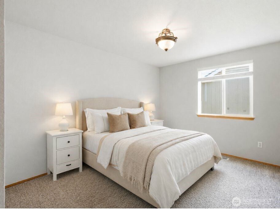 8913 1st Place SE, Lake Stevens, WA 98258