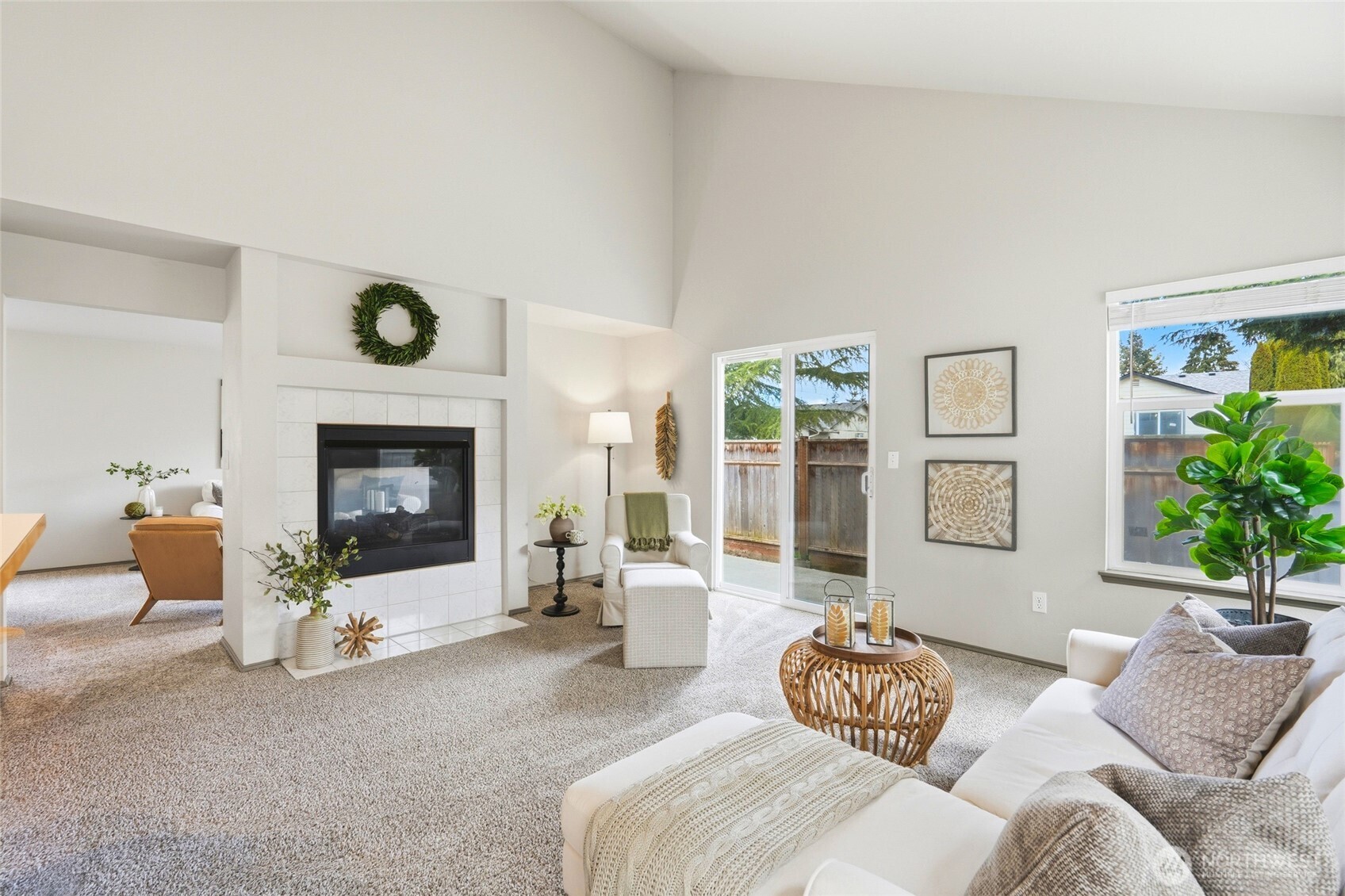 8913 1st Place SE, Lake Stevens, WA 98258