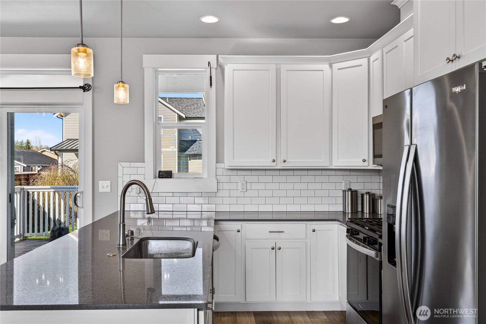 5571 Clearview Drive , Ferndale, WA 98248-5101
