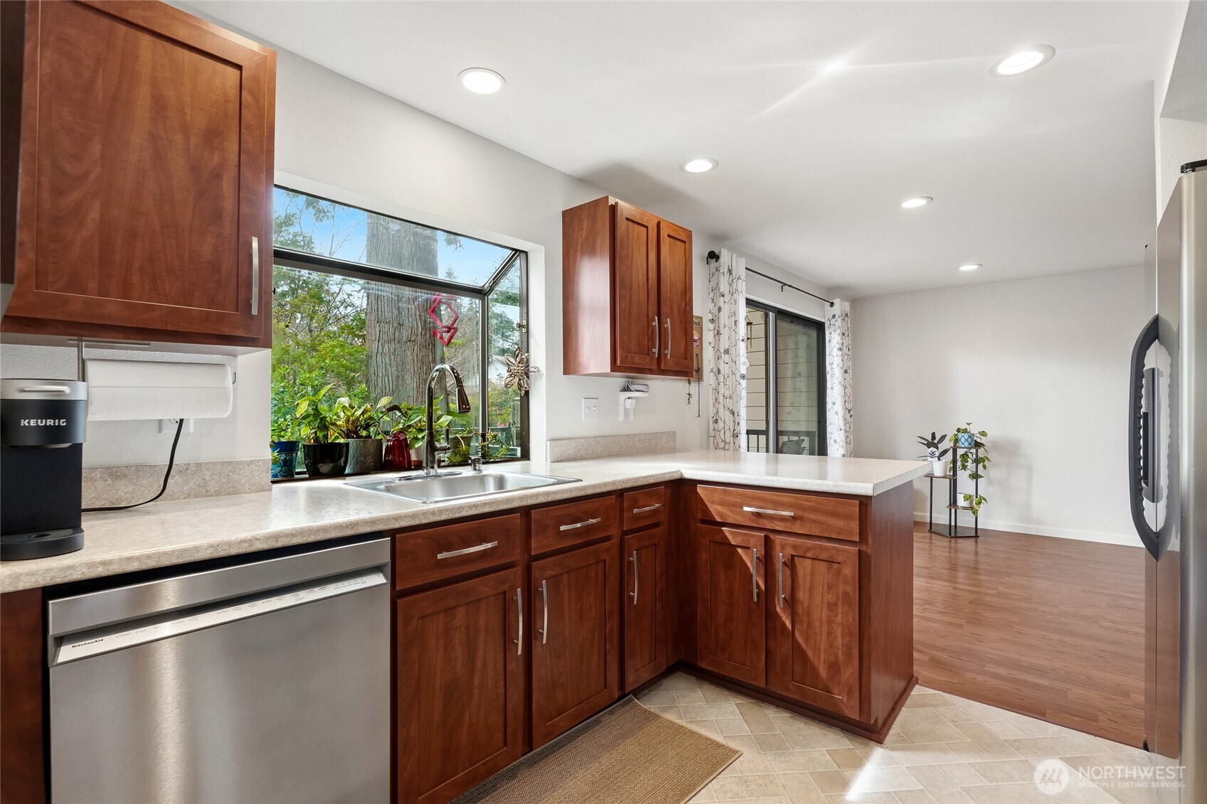 16125 SE 33rd Circle , Bellevue, WA 98008
